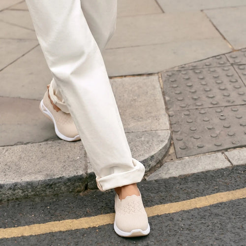 The Battersea Scalloped Knit Sneaker