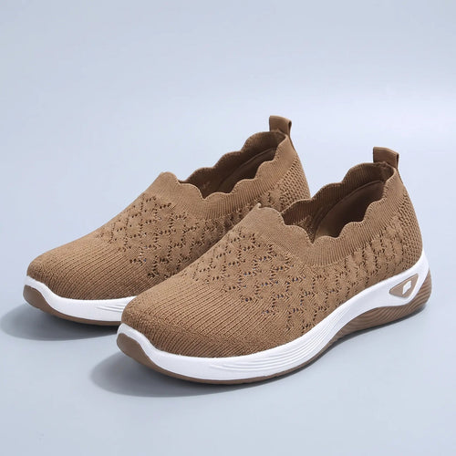 The Battersea Scalloped Knit Sneaker
